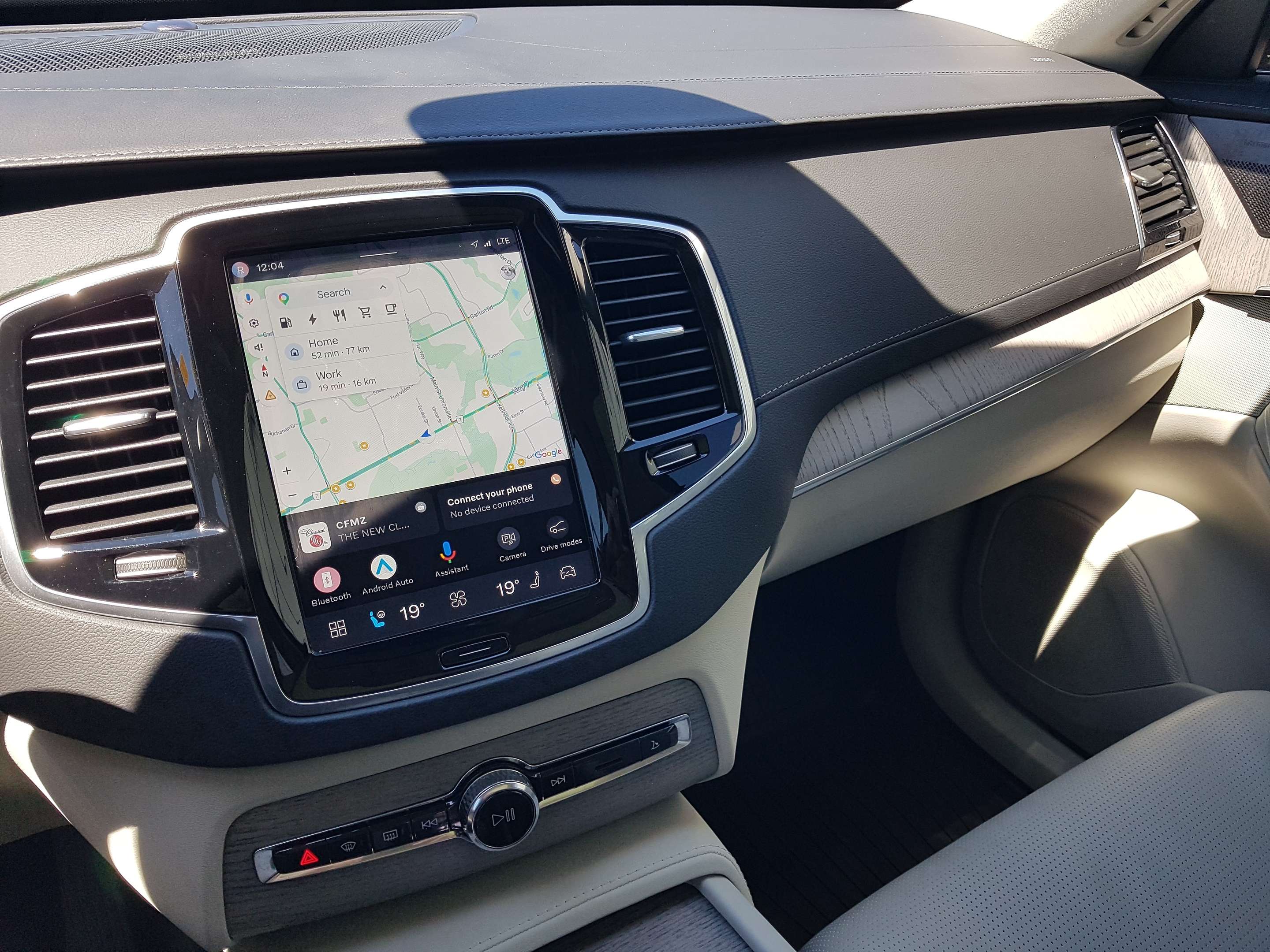 2024 Volvo XC90 T8 eAWD PHEV Ultimate Bright Theme 7-Seater thumb 46