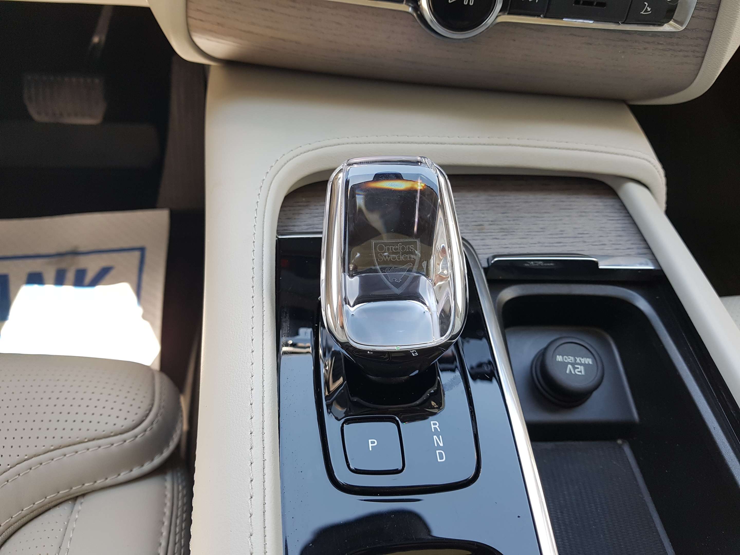 2024 Volvo XC90 T8 eAWD PHEV Ultimate Bright Theme 7-Seater thumb 33