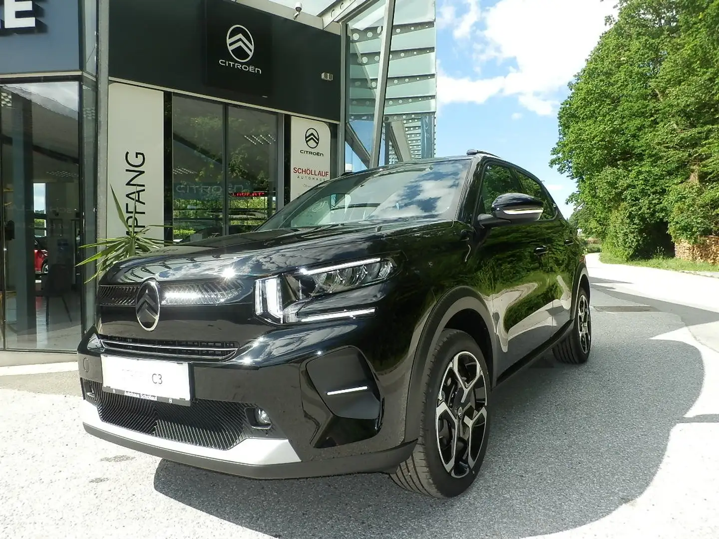 Citroen C3 Hybrid 110 PLUS bei Finanzierung € 23135,-- Schwarz - 1