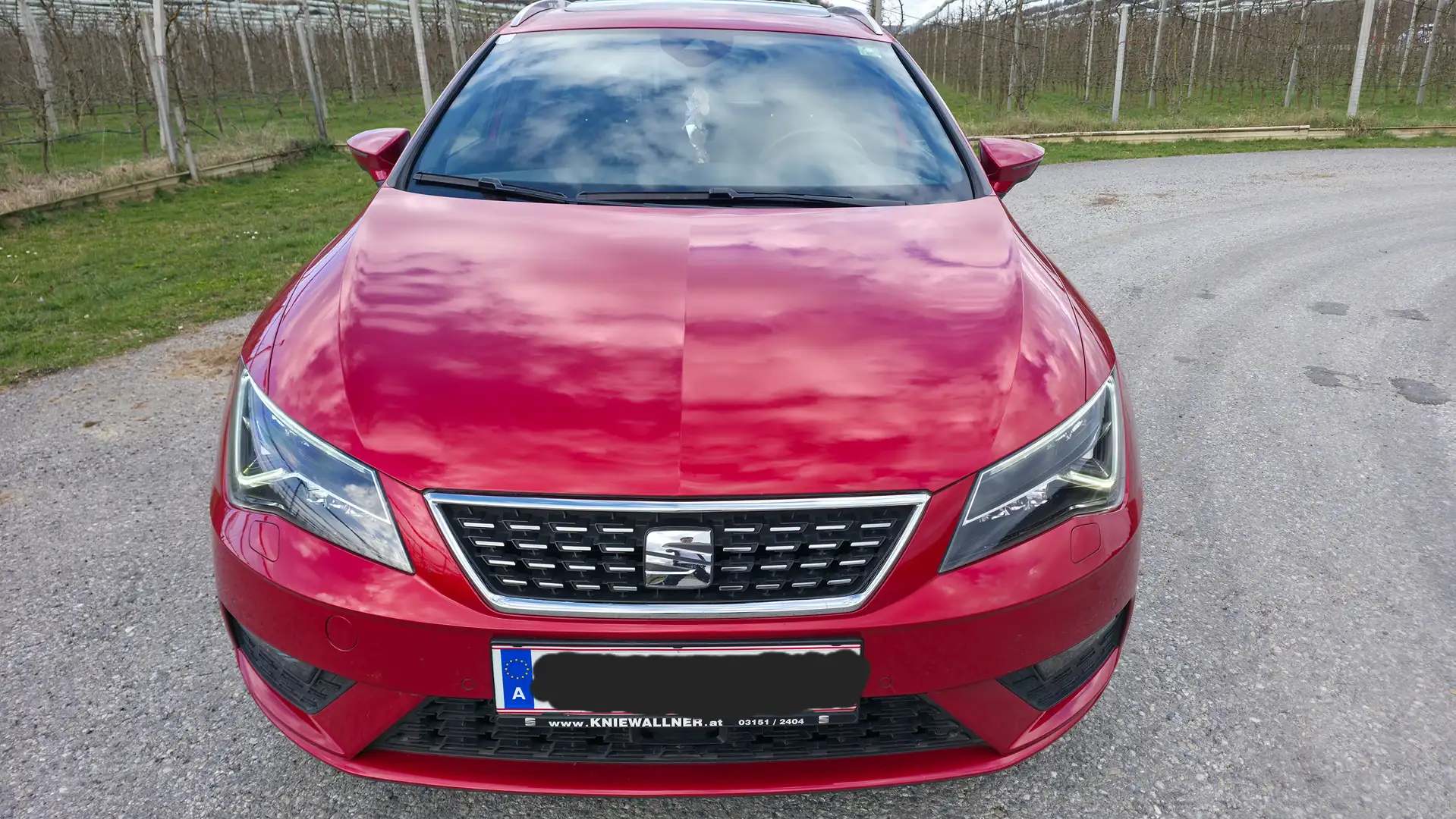 SEAT Leon Leon ST Xcellence 1,4 TSI ***Vollausstattung*** Rot - 2