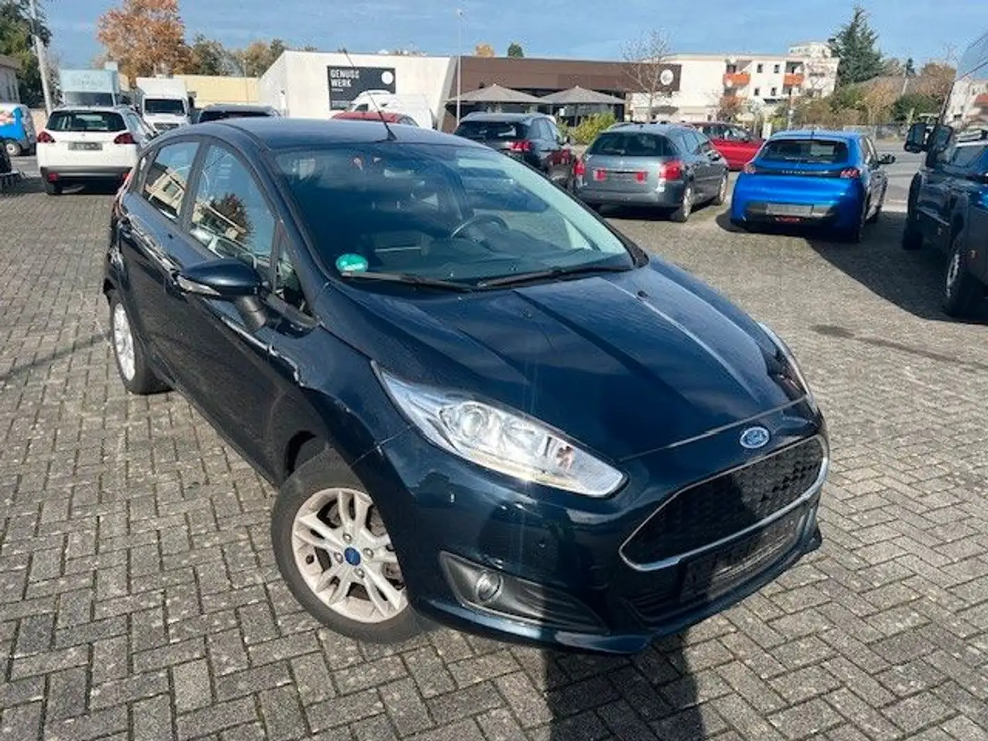 Ford Fiesta Celebration Blau - 1