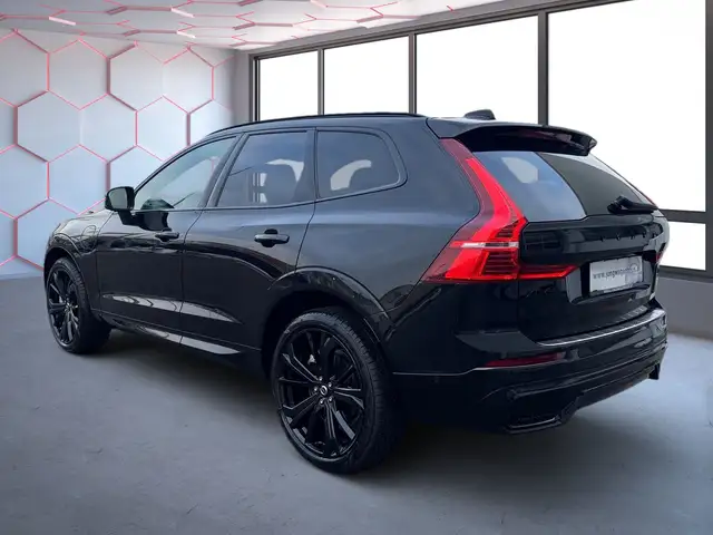 Volvo XC60 Ultra Black Edition Plug-In Hybrid AWD Aut. NP 76 Ansicht 6