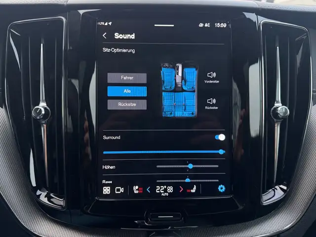 Volvo XC60 Ultra Black Edition Plug-In Hybrid AWD Aut. NP 76 Ansicht 25