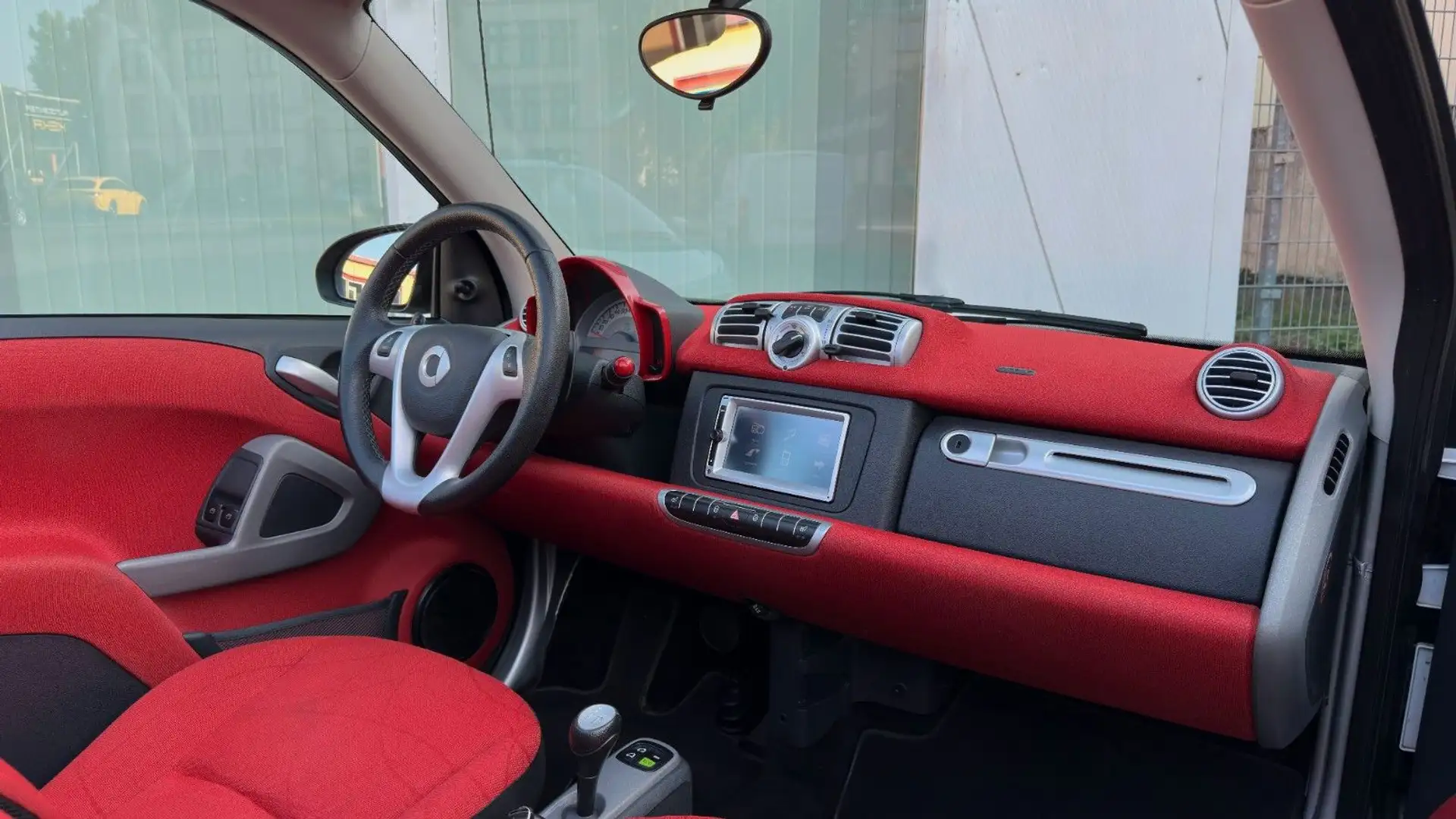 smart forTwo Cabrio PASSION *ROTES INTERIEUR* SERVO! TEMPOMAT Weiß - 2