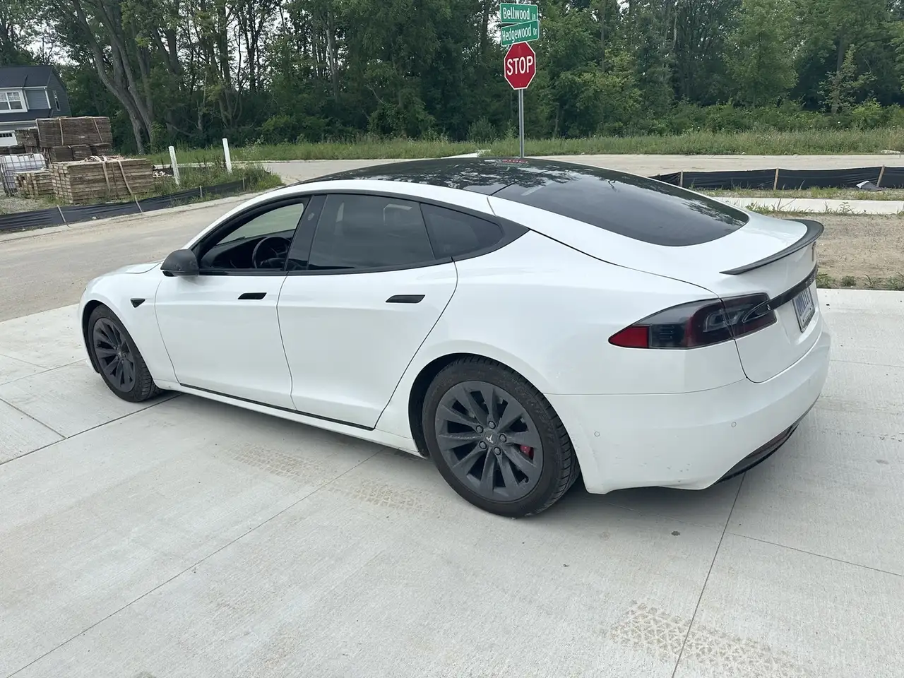 Tesla Model S снимка Tesla Model S