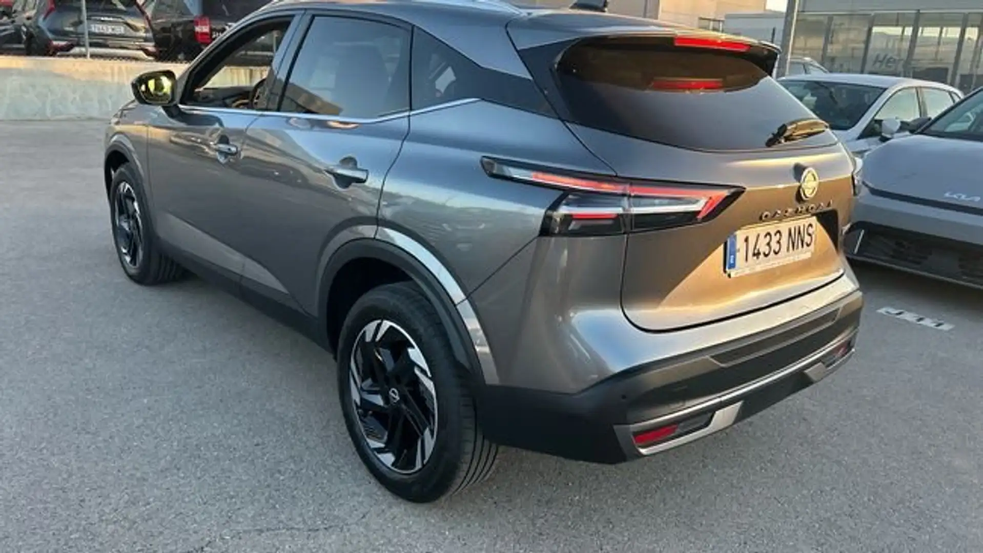 Nissan Qashqai 1.5 HEV E-POWER N-CONNECTA GEN3 AUTO 190 5P Gris - 2