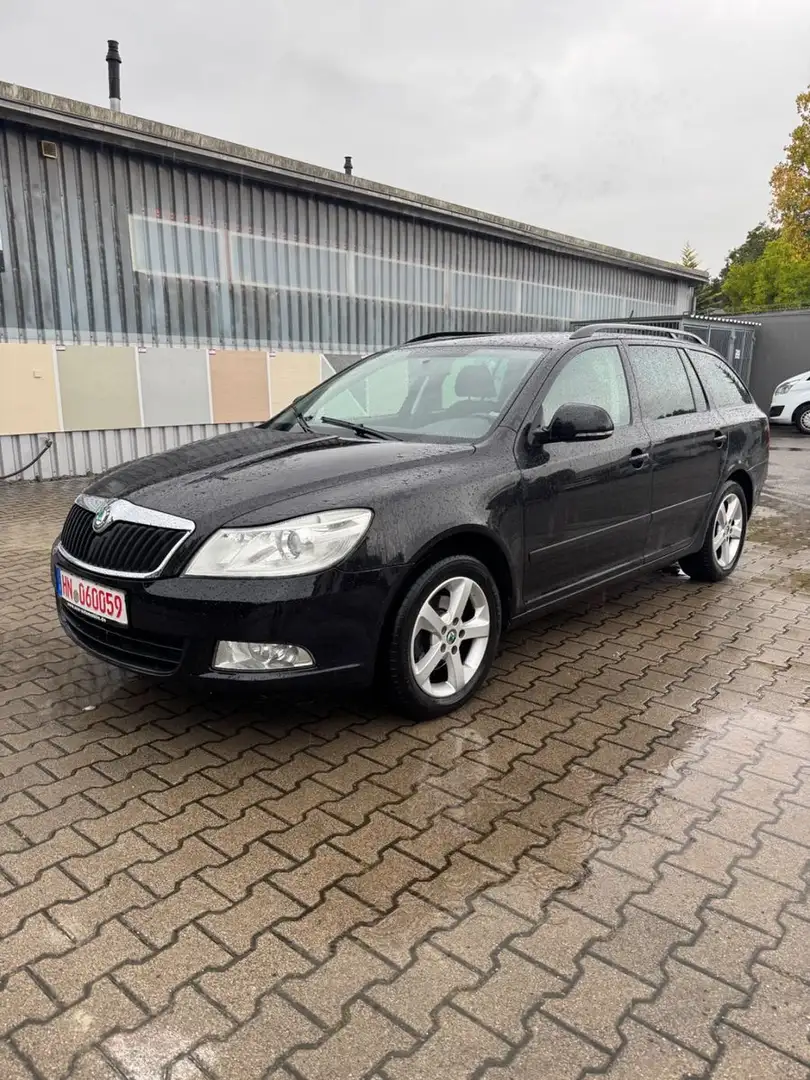 Skoda Octavia Ambition 1.6 TDI AHK/ TÜV Neu Zwart - 1