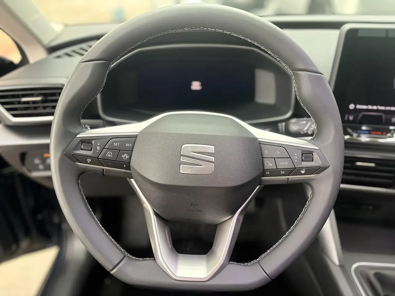 SEAT Leon 2026 — фото 13