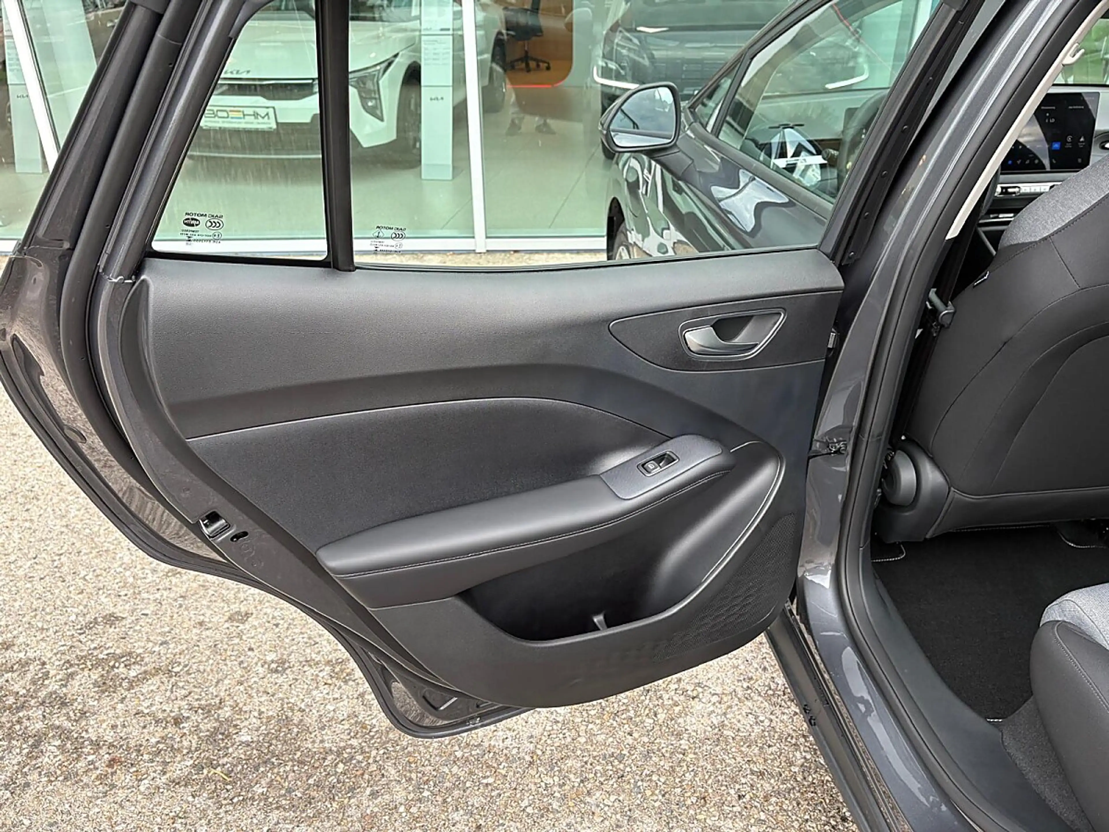 MG MG4 EV Urban 43 kWh Comfort Standard Range — photo 13