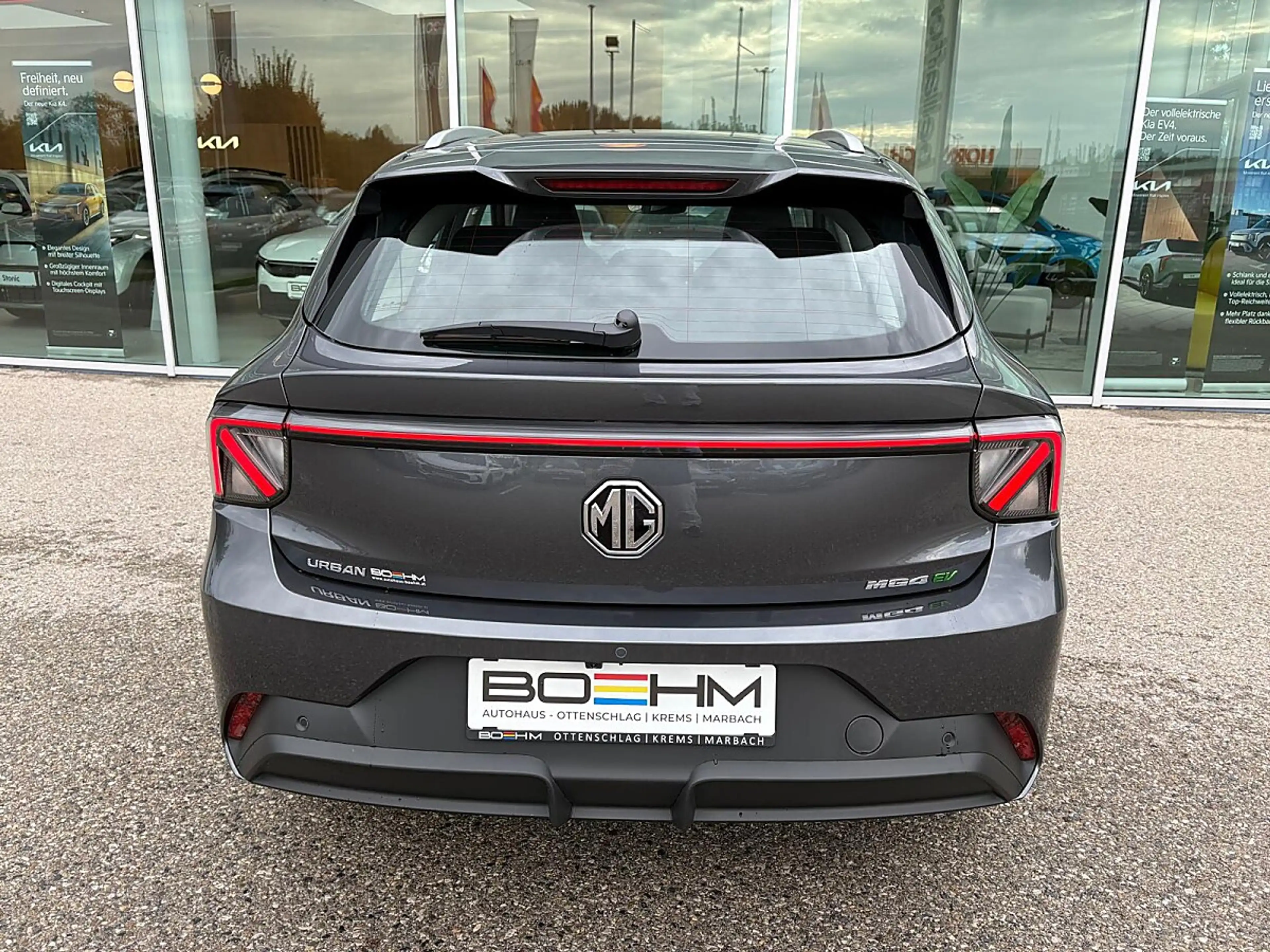 MG MG4 EV Urban 43 kWh Comfort Standard Range — photo 6