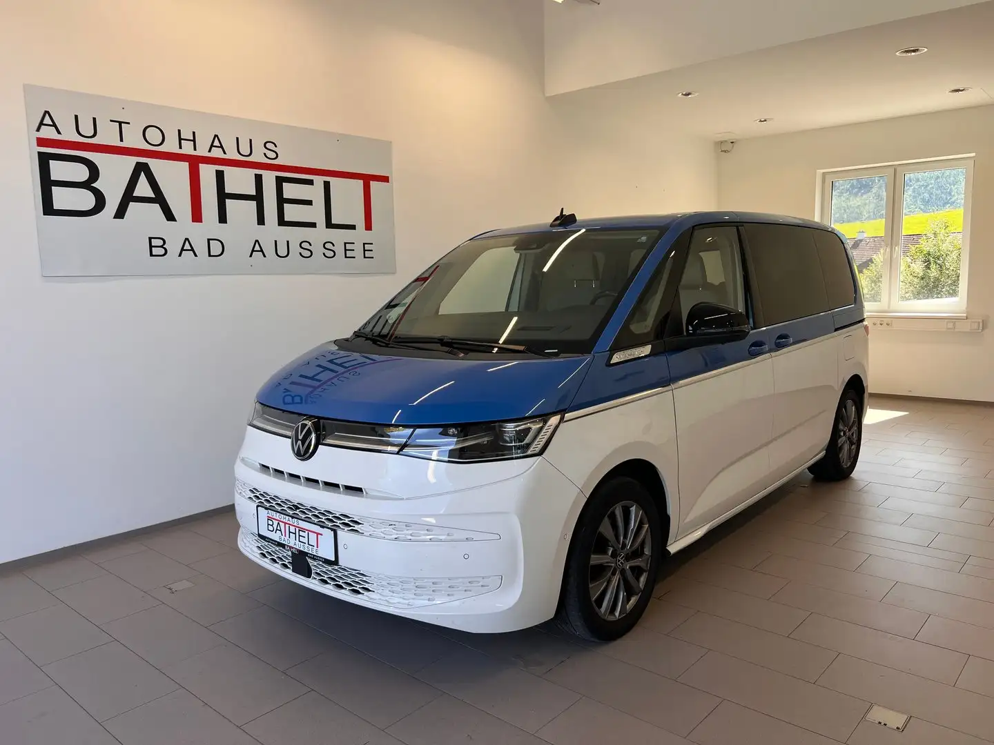 Volkswagen T7 Multivan VW T7 Multivan Energetic eHybrid Bleu - 1