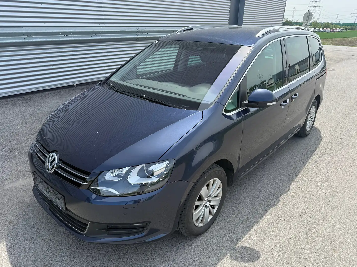 Volkswagen Sharan Comfortline BMT 2,0 TDI DPF 4Motion ID:127 Blau - 1