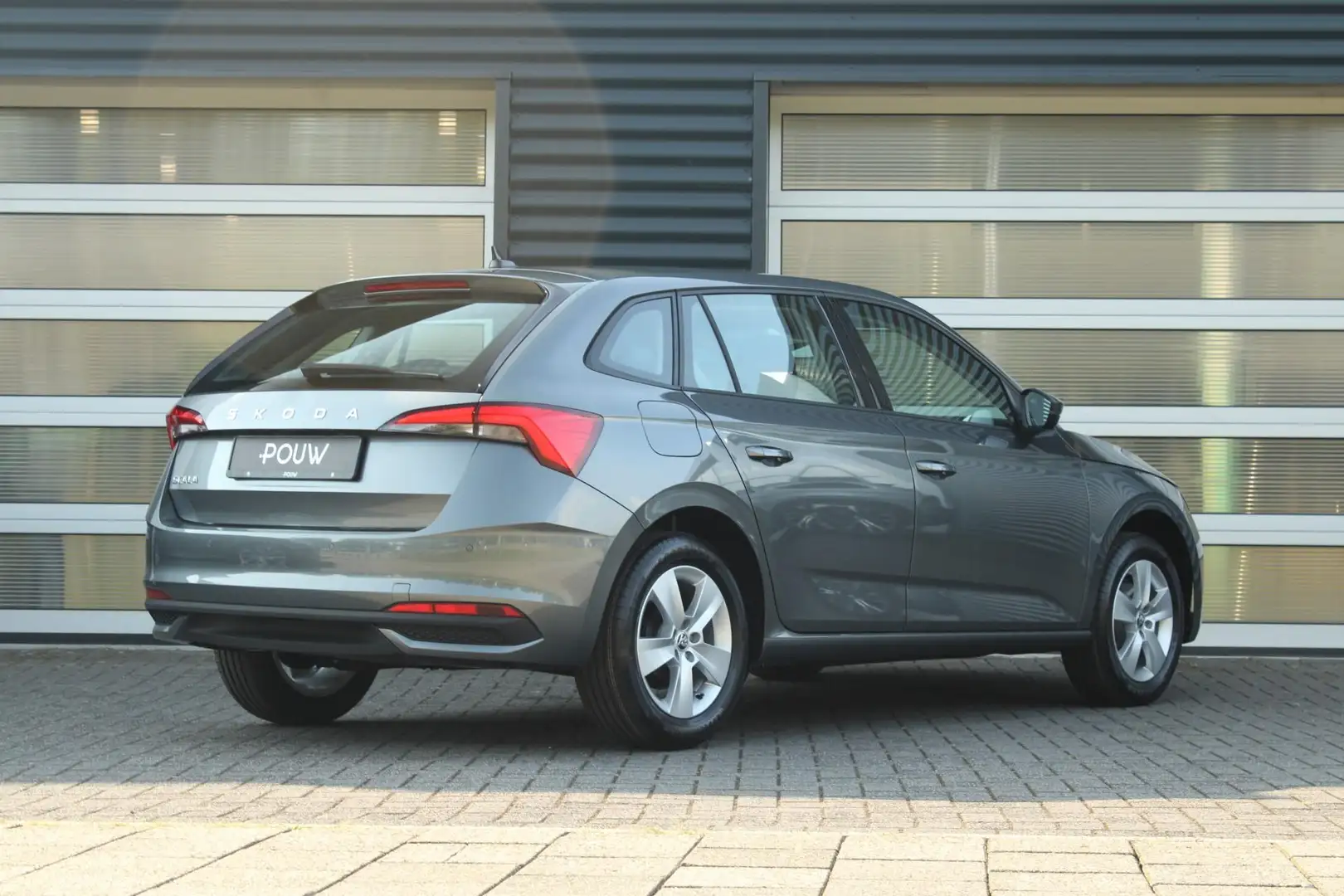Skoda Scala 1.0 TSI 115pk Selection | Trekhaak Wegklapbaar | P Grijs - 2