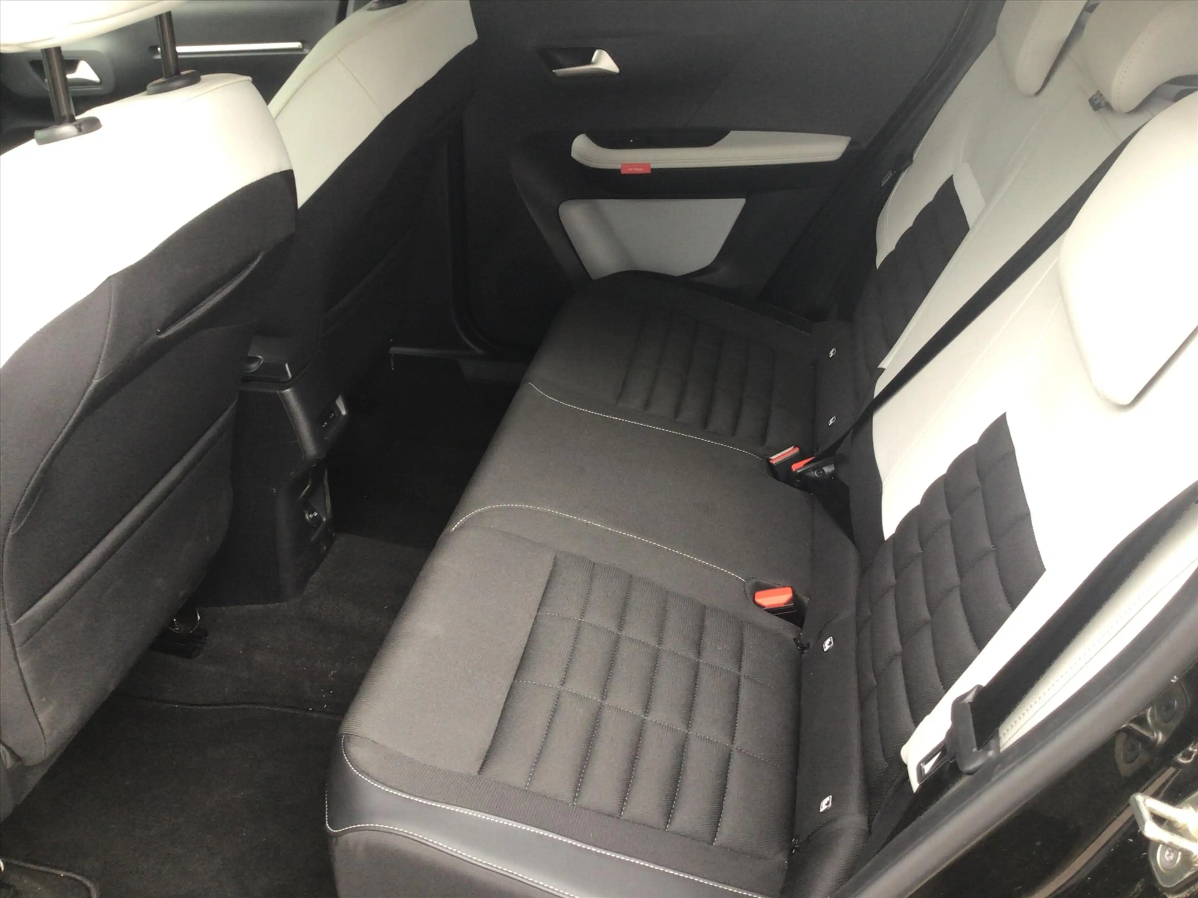 Citroen C3 Aircross Hybrid 145pk e-DCS Max — photo 8