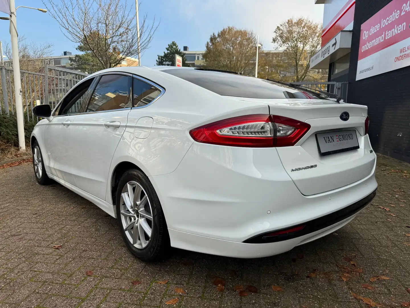 Ford Mondeo 1.5 Titanium Lease Edition Weiß - 2