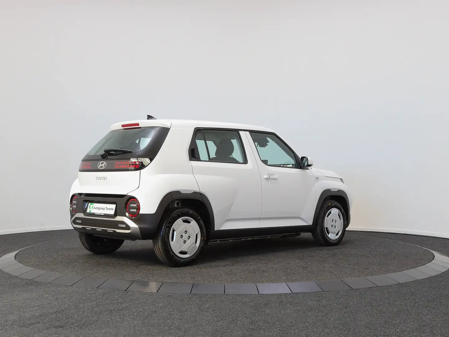 Hyundai Inster Electric 49 kWh E-Motion Automaat (Atlas White Uni Blanc - 2