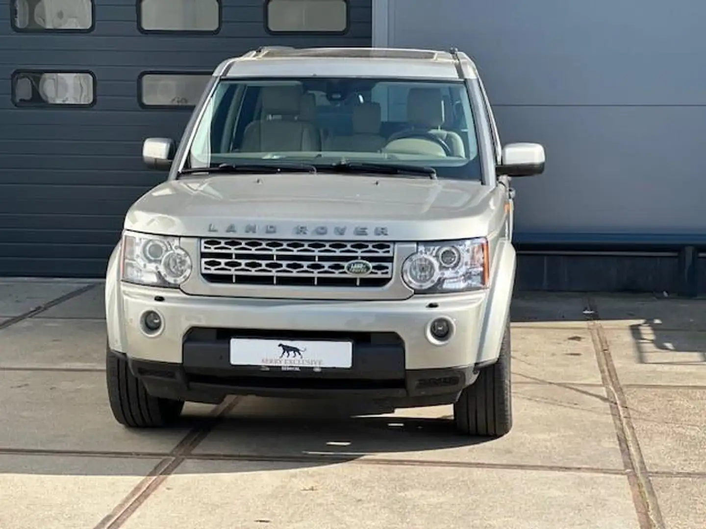 Land Rover Discovery 3.0 SDV6 HSE 7 - PERSOONS UITVOERING Beżowy - 2