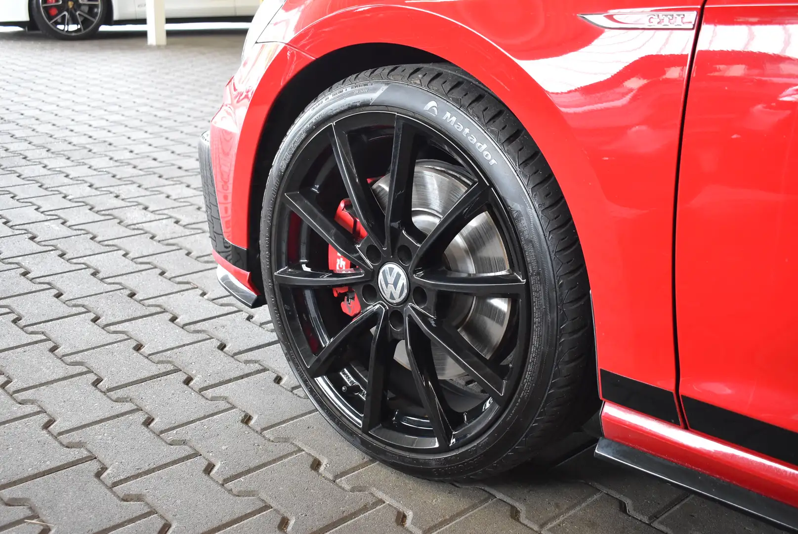 Volkswagen Golf VII 2.0 TSI GTI Clubsport Navi Kamera APP Rojo - 2