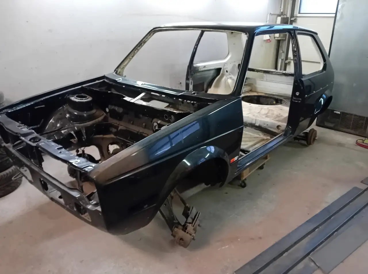 Volkswagen Golf GTI Typ 17, foto 1