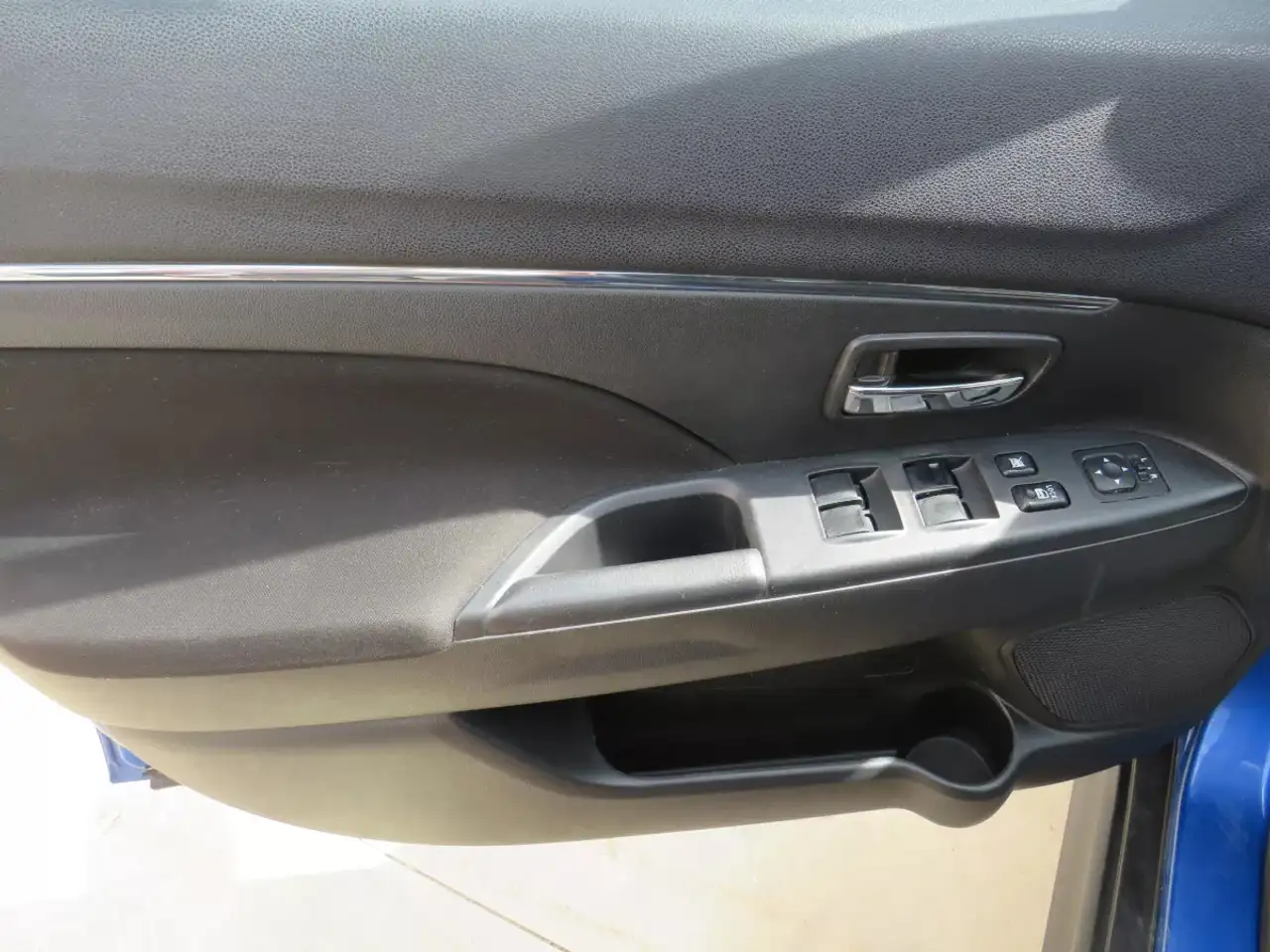 Mitsubishi RVR снимка Mitsubishi RVR