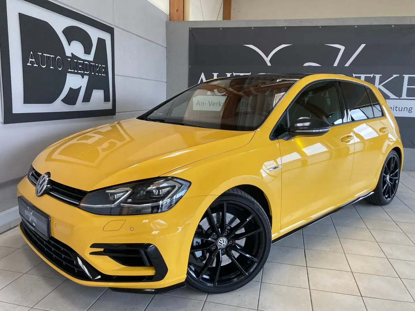 Volkswagen Golf VII R  4Motion/Akrapovic/Navi/R-Performance Amarillo - 1