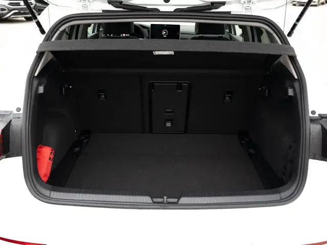 Volkswagen Golf view 11