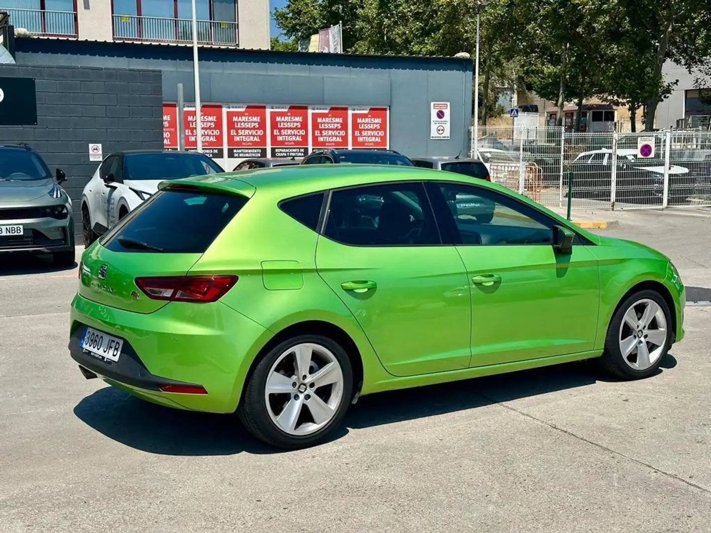 SEAT Leon 2.0TDI CR S&S FR 150 Grün - 2