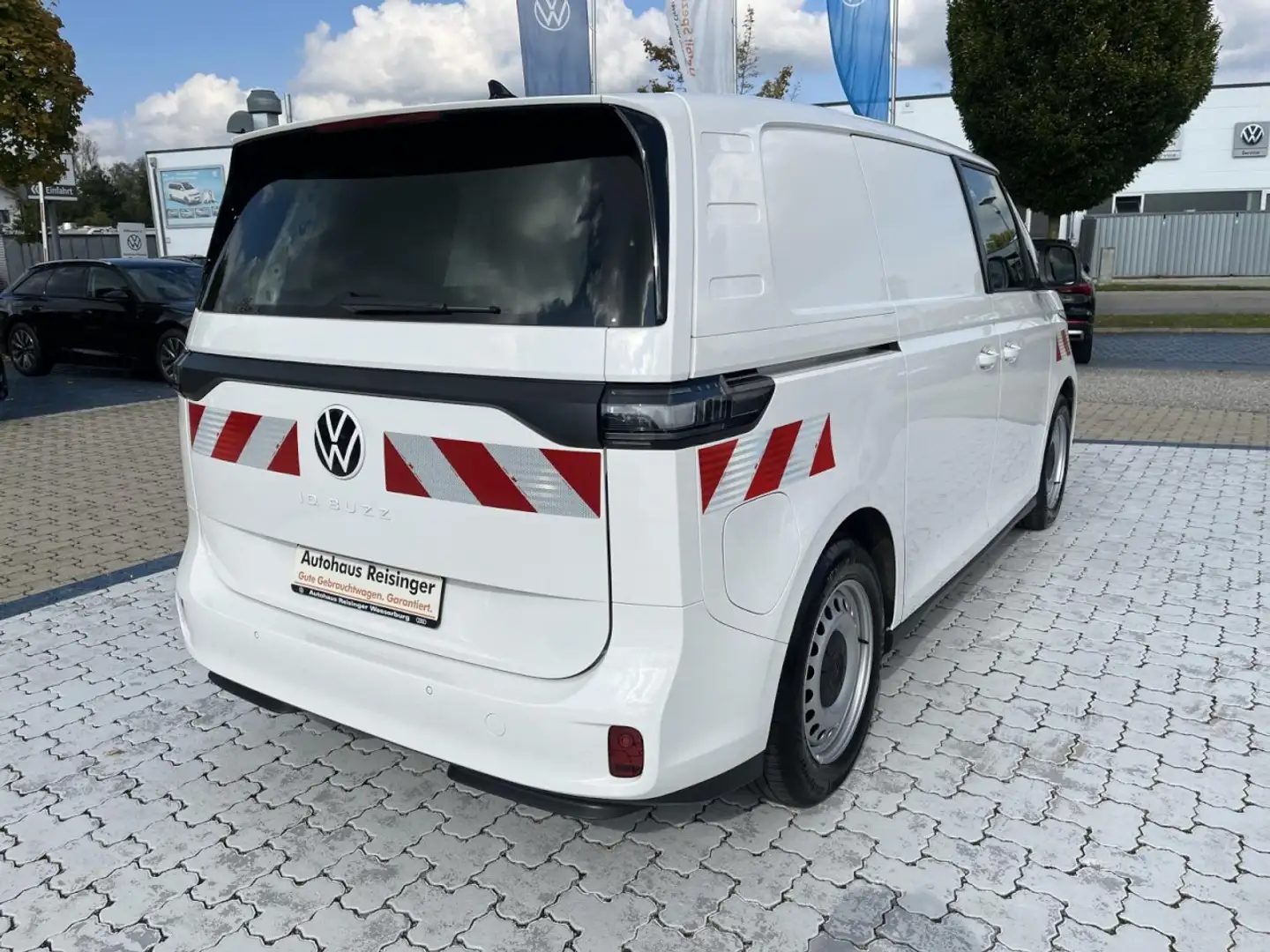 Volkswagen ID. Buzz Cargo KR (Rear View,AHK,Fahrer-Assistenz Plus) Klima Weiß - 2