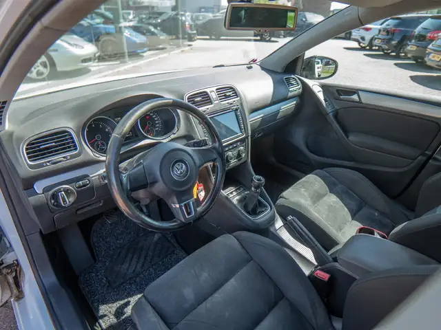 Volkswagen Golf view 12