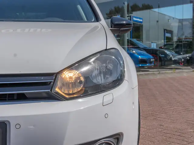 Volkswagen Golf view 16