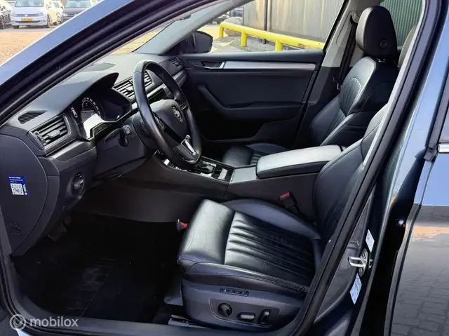 Skoda Superb view 10