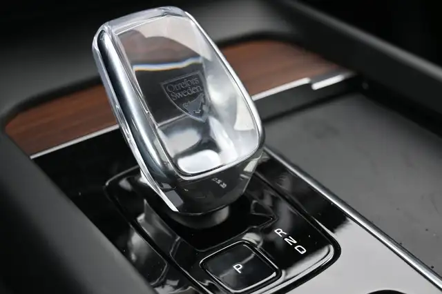 Volvo XC60 view 24