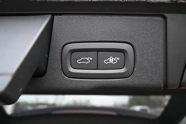 Volvo XC60 view 18