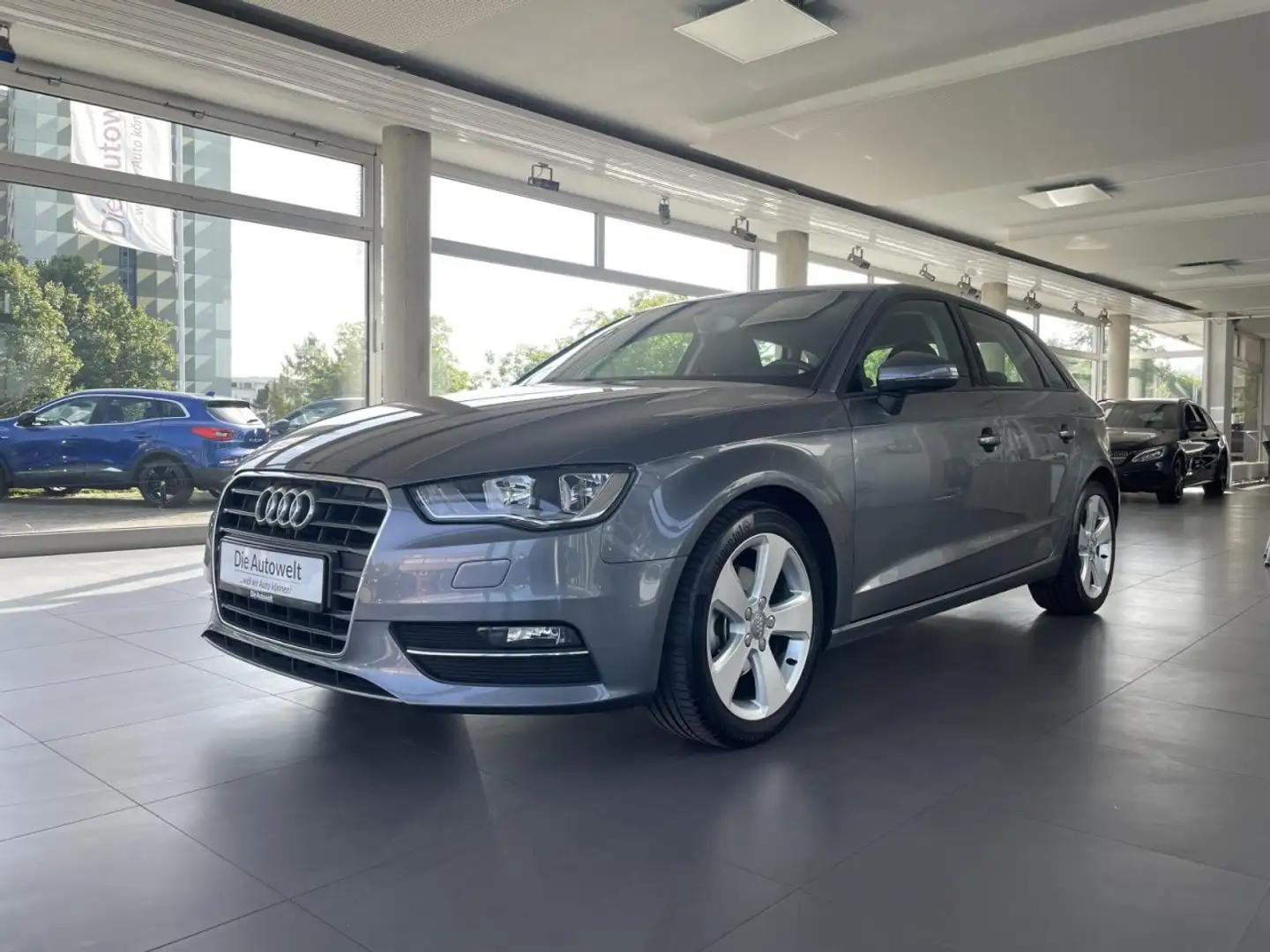 Audi A3 Sportback Ambition 1.2 TFSI S-TRONIC PDC LM Klima Gris - 2