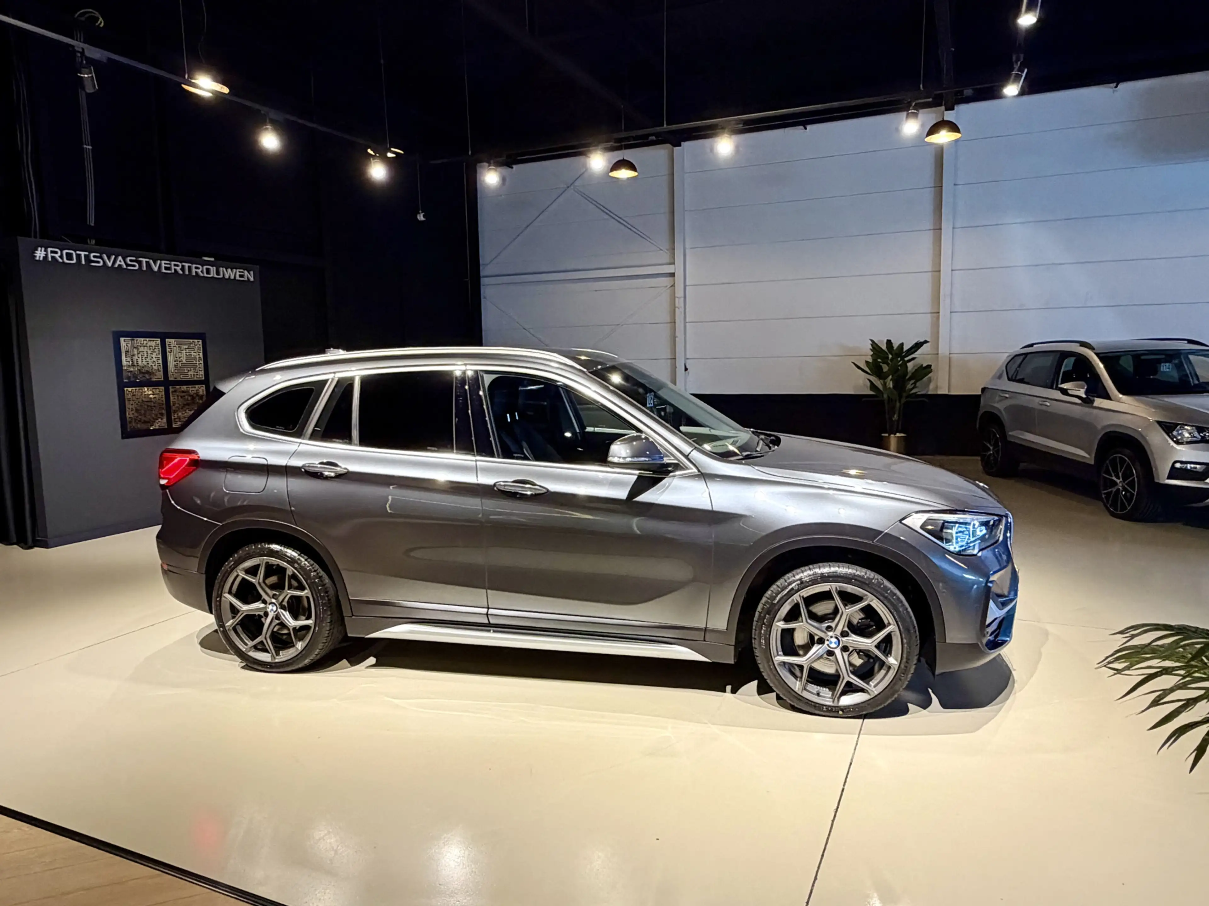 BMW X1 xDrive25e Aut Navi|Camera|LED|Leer Plug-IN! — photo 4