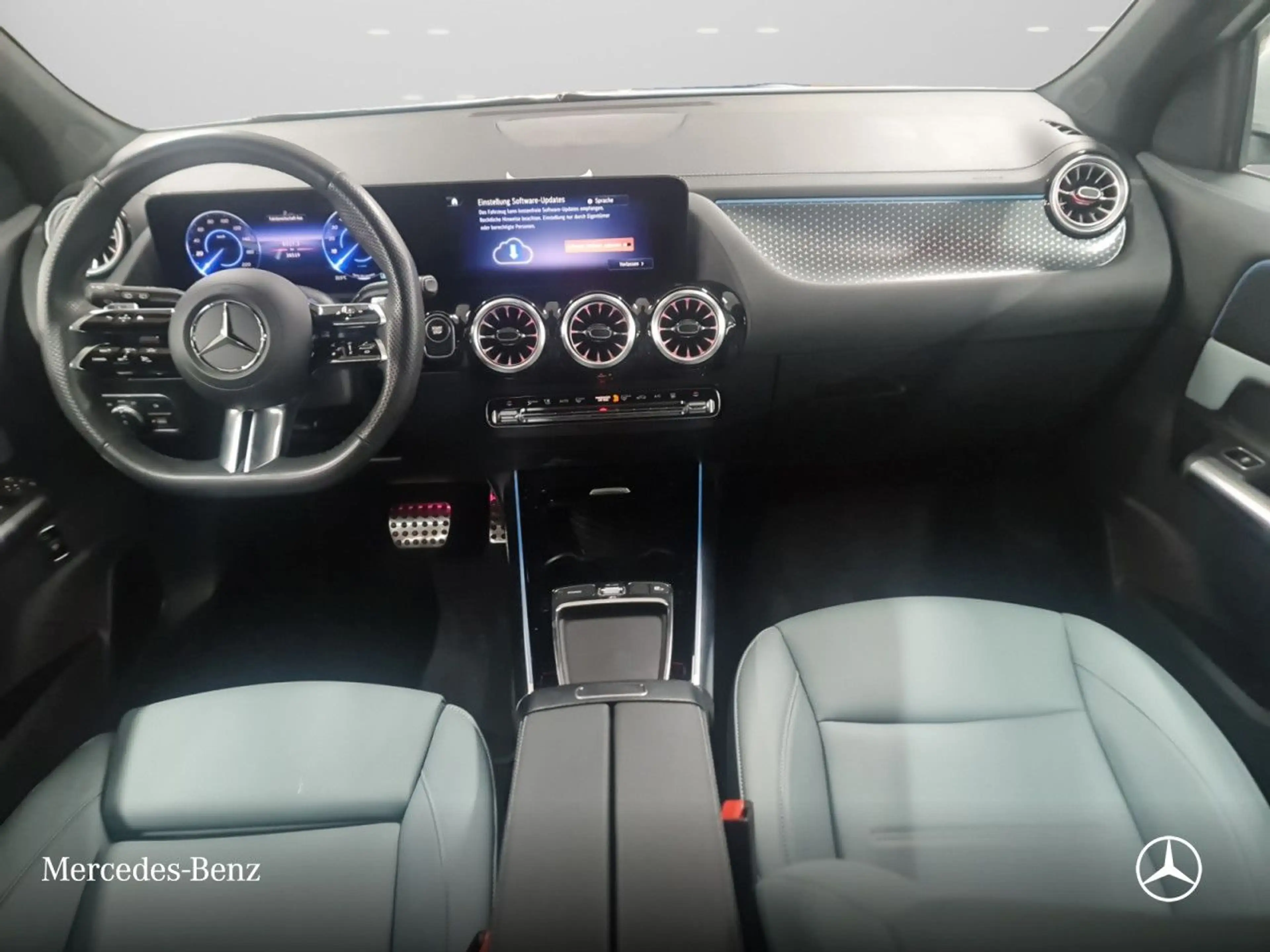 Mercedes-Benz EQA 250 AMG+PLUS-PAKET+KAMERA+KEYLESS+SPUR — photo 13