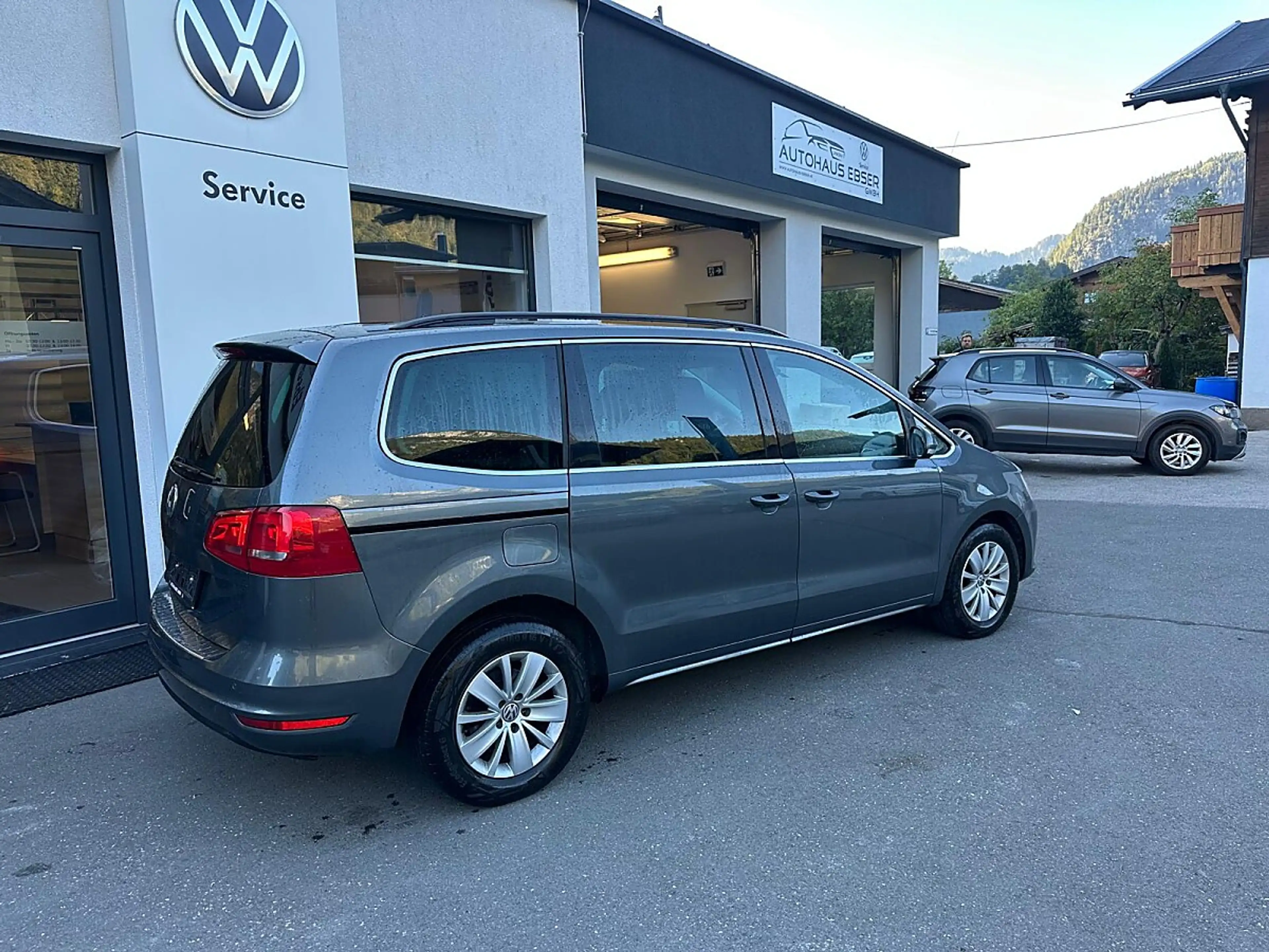 Volkswagen Sharan 2.0 TDI Comfortline — photo 8