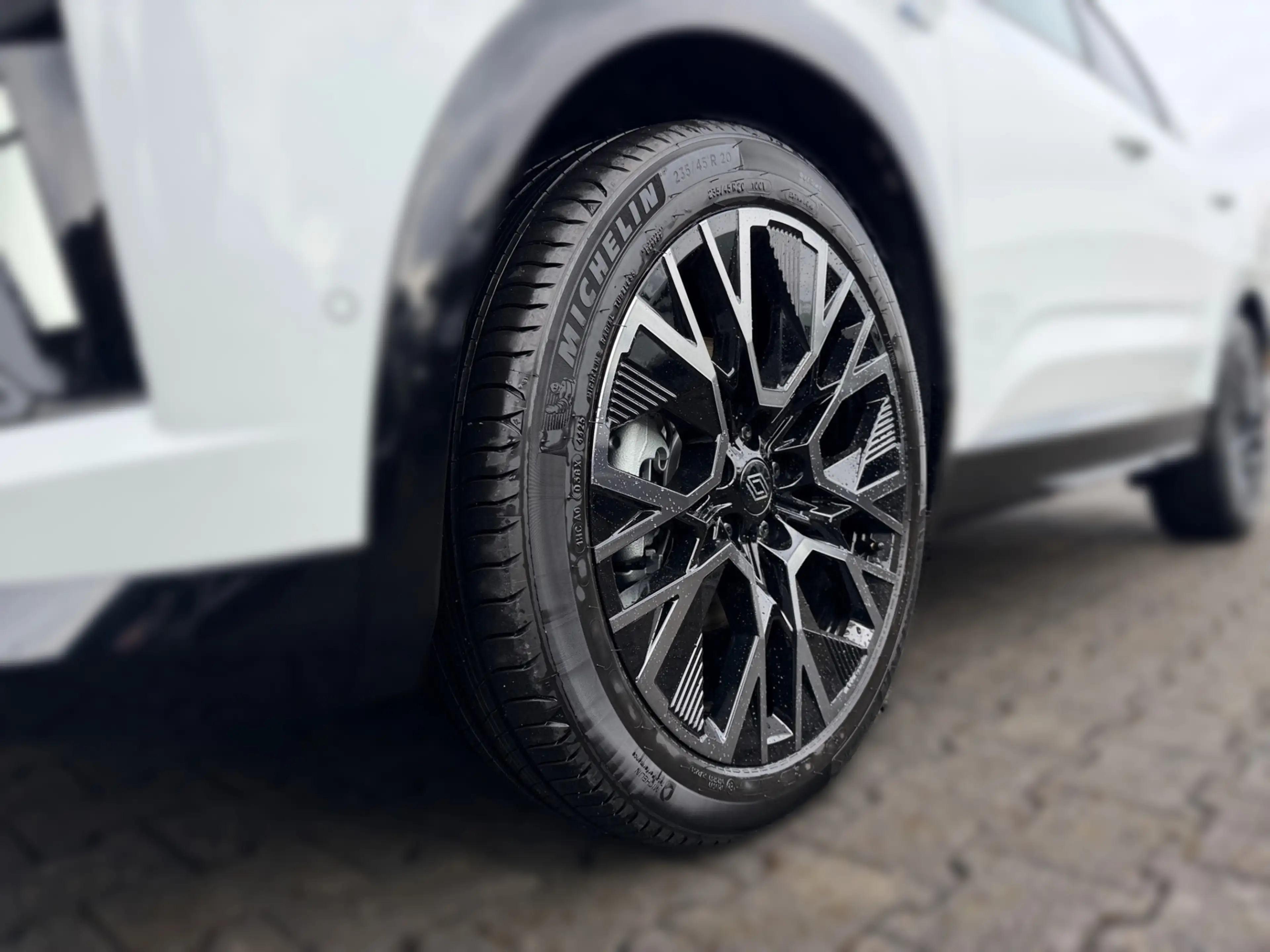 Renault Austral Esprit Alpine Full Hybrid E-Tech 200 *KLIMA*PDC* NAVI* — photo 4