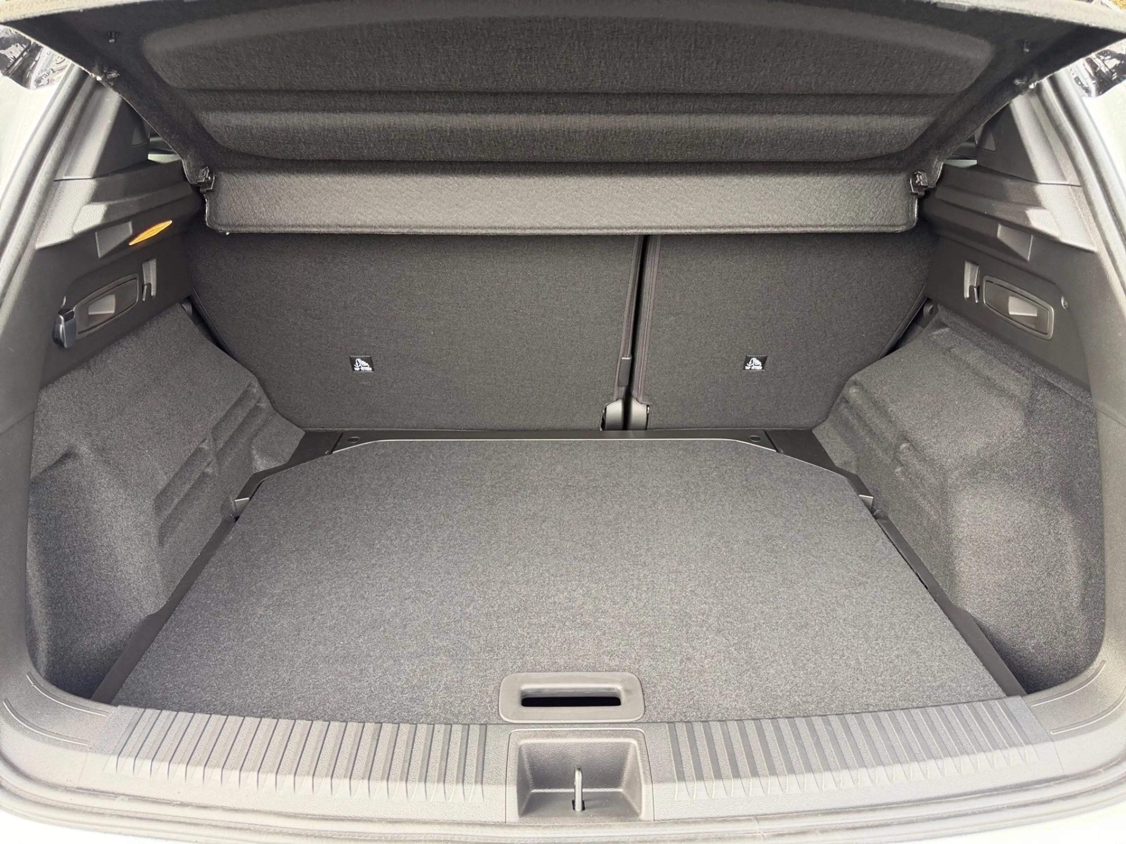 Renault Austral Esprit Alpine Full Hybrid E-Tech 200 *KLIMA*PDC* NAVI* — photo 11