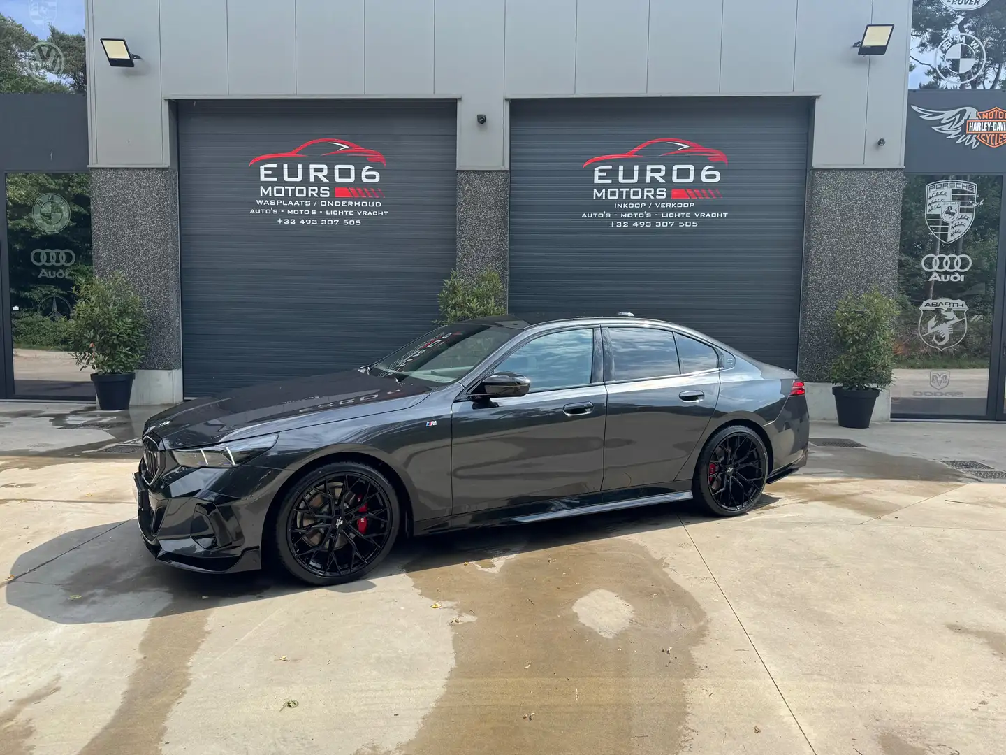 BMW 520 520i Aut. M + pro - Sport Pakket - 1