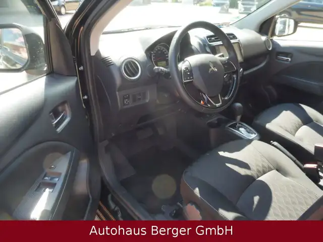 Mitsubishi Space Star view 9