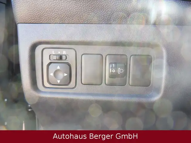 Mitsubishi Space Star view 13