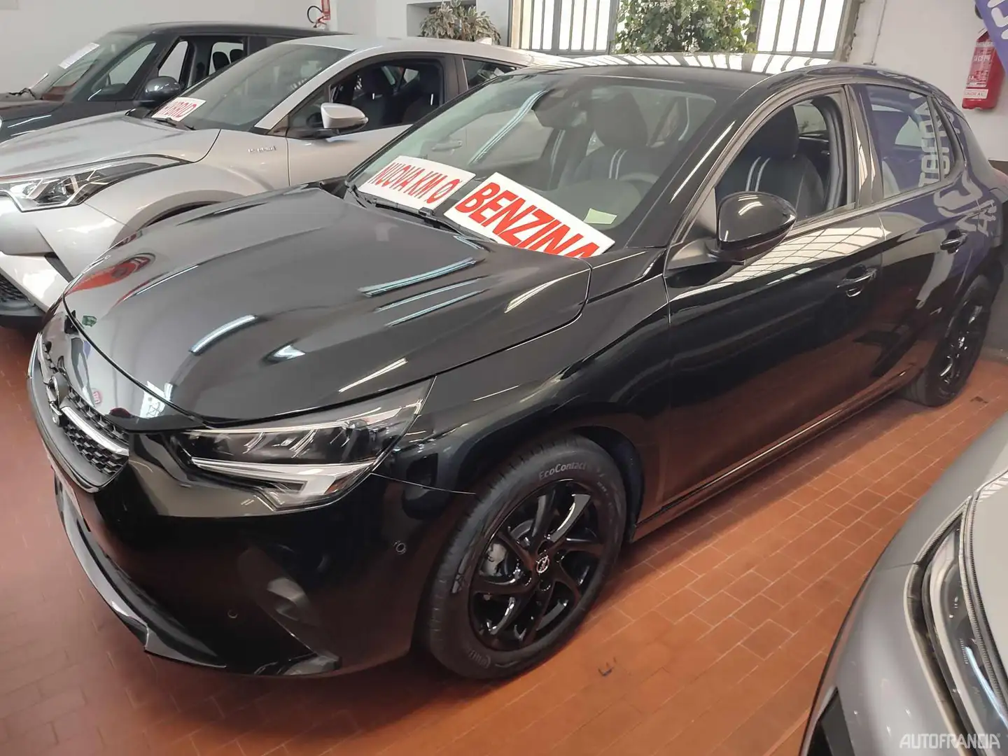 Opel CORSA - 5 PORTE 1.2 75CV D&T Negro - 1