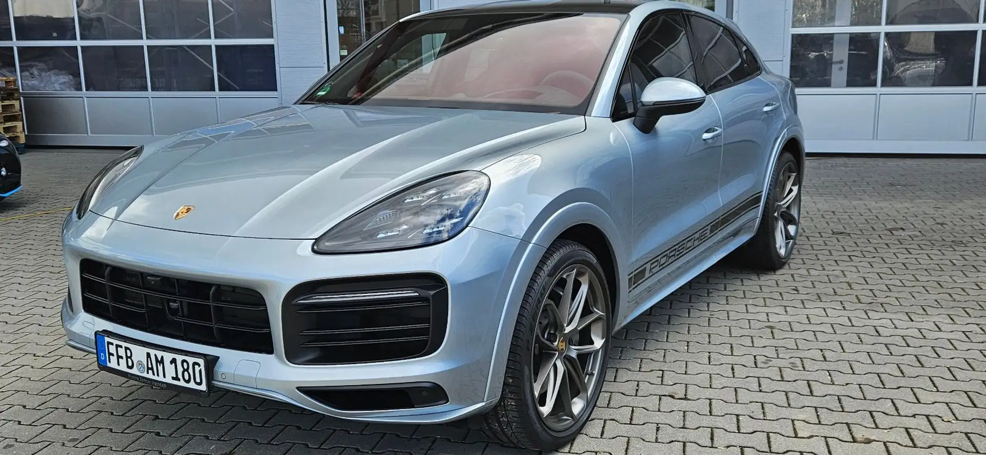 포르쉐 Porsche Cayenne S 2019 은색 사진 2