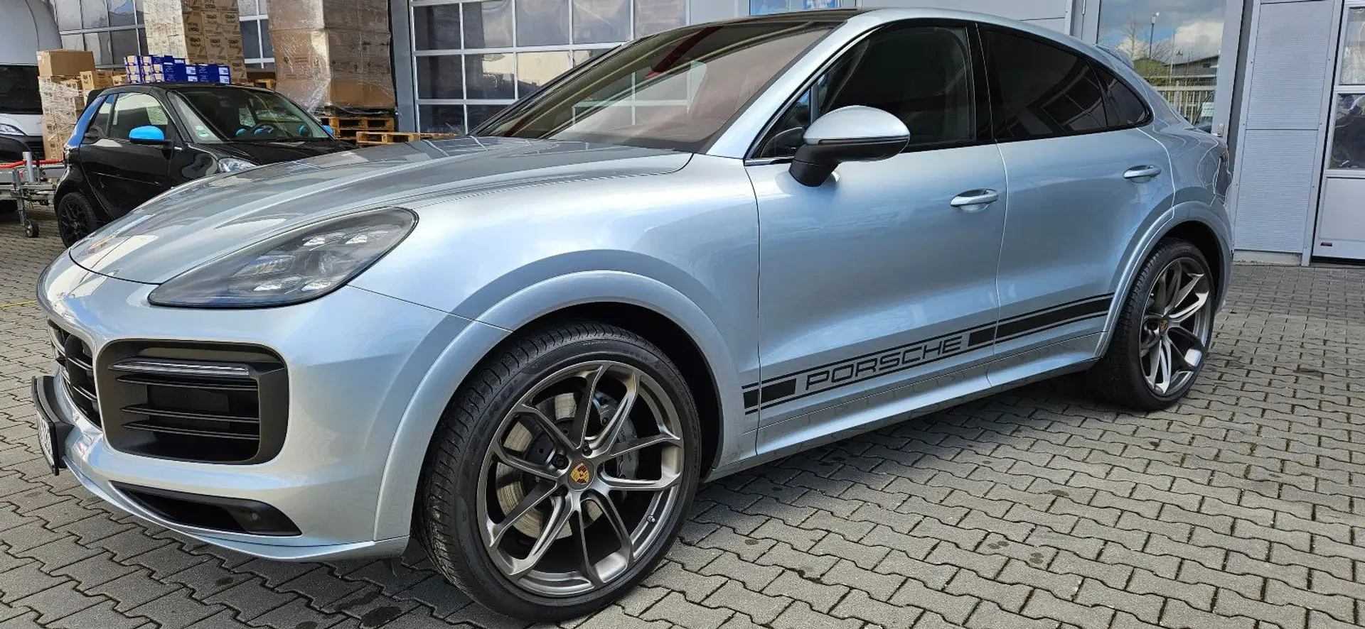포르쉐 Porsche Cayenne S 2019 은색 사진 1