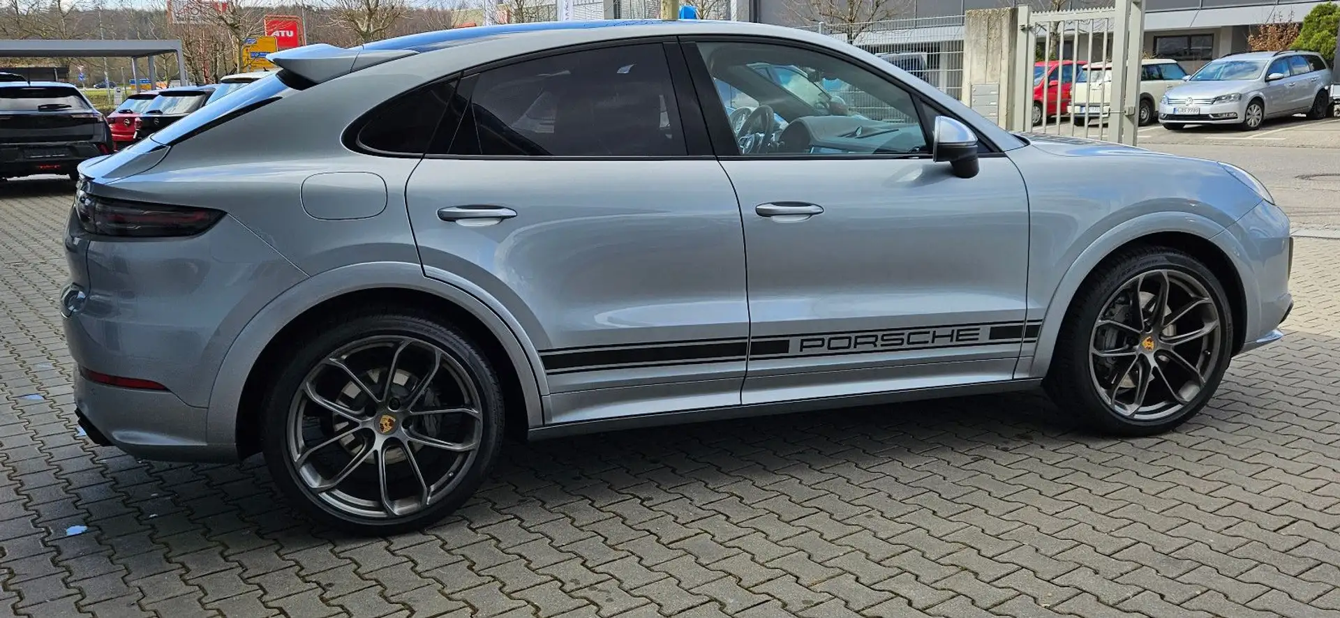 포르쉐 Porsche Cayenne S 2019 은색 사진 5