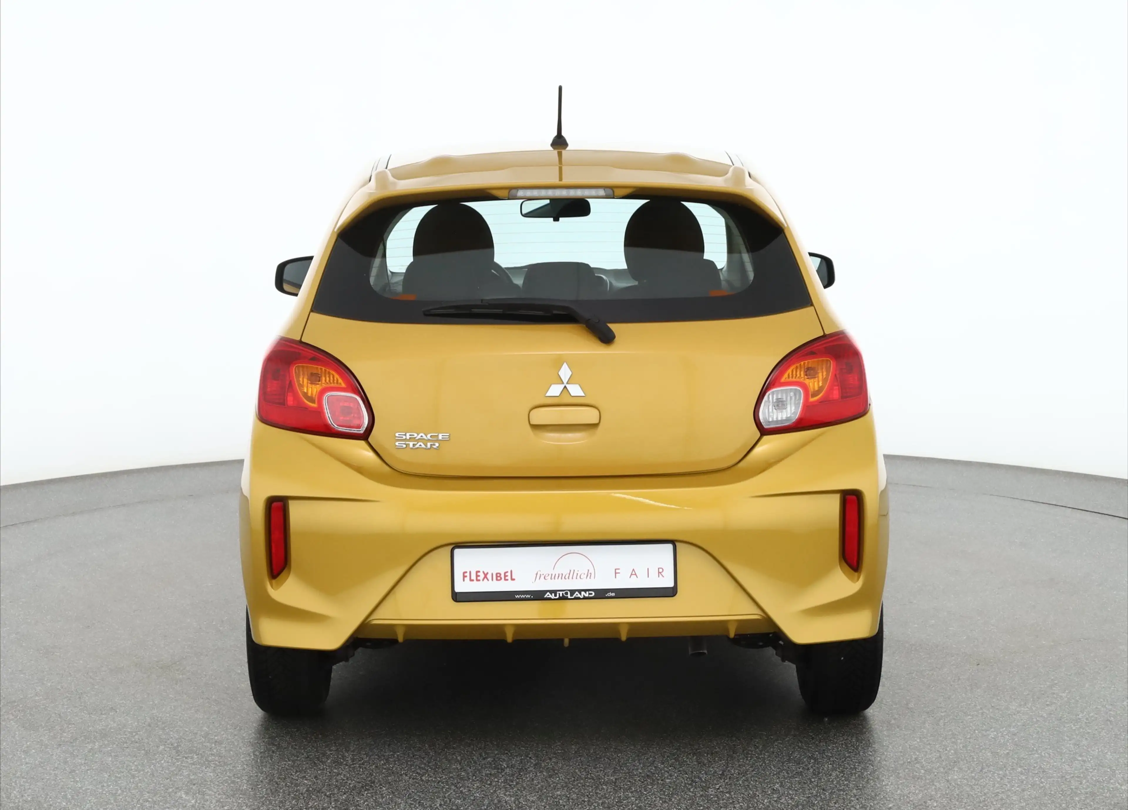 Mitsubishi Space Star 1.0 Intro Klima USB Tagfahrlicht AUX — photo 4