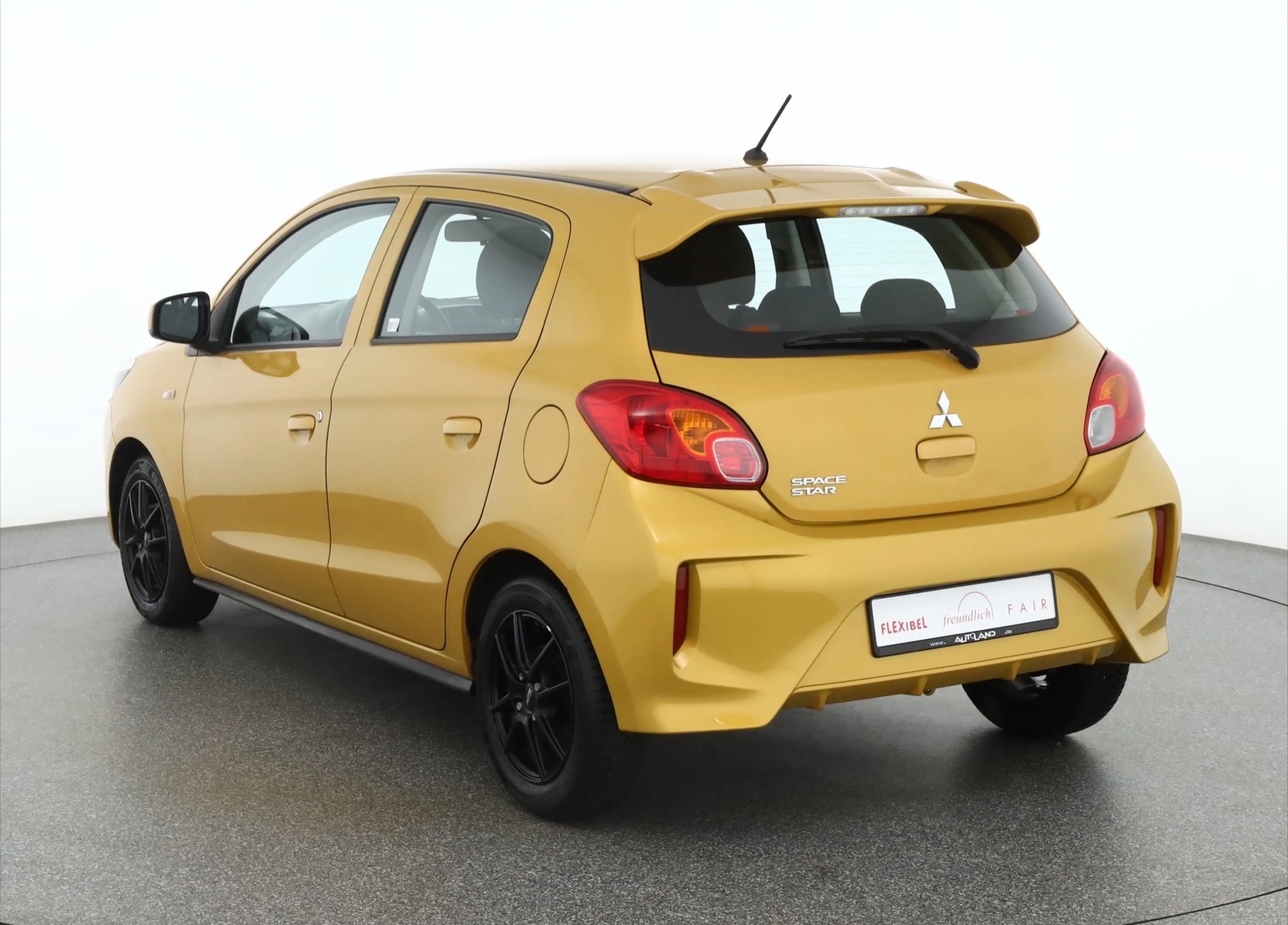 Mitsubishi Space Star 1.0 Intro Klima USB Tagfahrlicht AUX — photo 3
