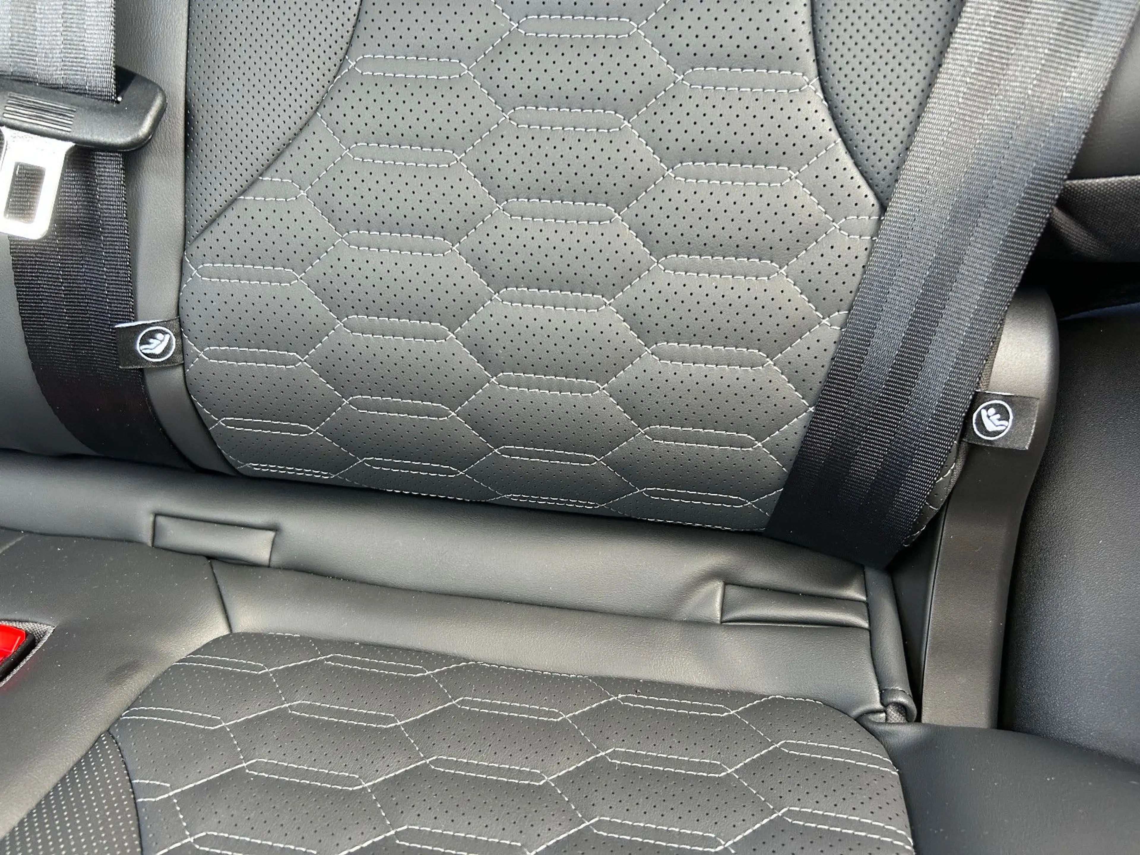 BAW 212 4x4 *2xSPERRE*LEDER*SHZ*WINDE* LEDER*360° — photo 12