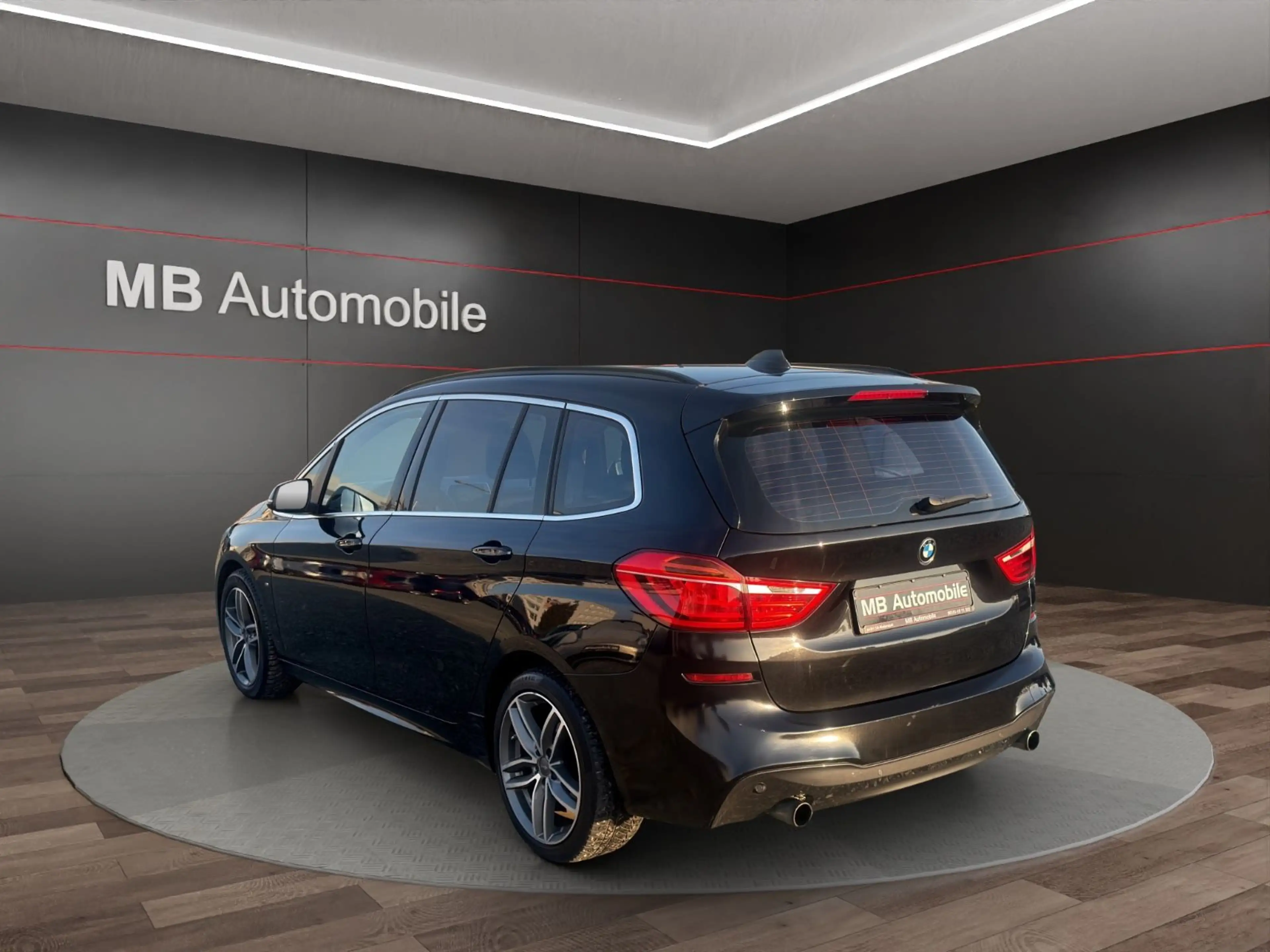 BMW 220 M Sport 7.Sitzer Navi/LED/Leder — photo 9